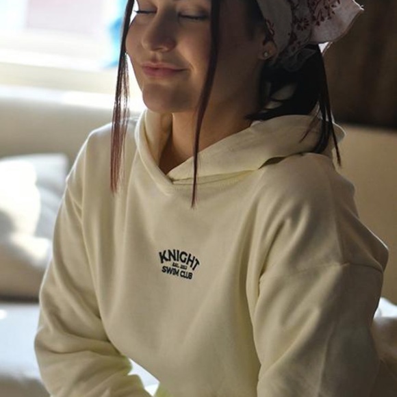 KNIGHT SWIM - Picture 2 of 5